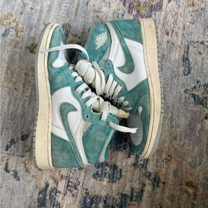Air Jordan 1 Retro High OG 'Turbo Green'